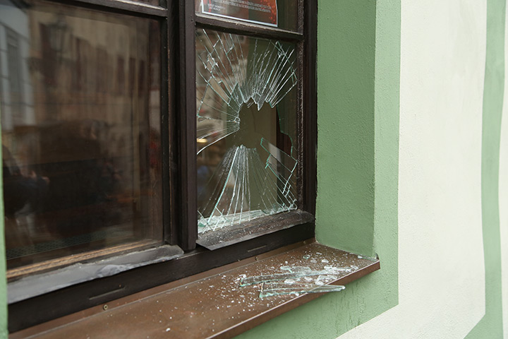 A2B Glass are able to board up broken windows while they are being repaired in Welwyn.